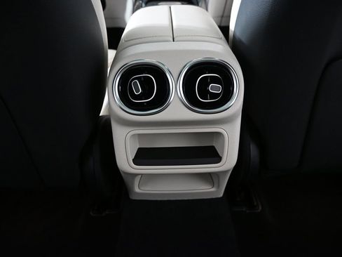 Certified 2026 Mercedes-Benz GLC 300 image 17