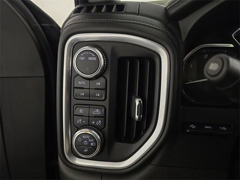 Used 2021 GMC Sierra 3500 Denali w/ Denali Ultimate Package image 20