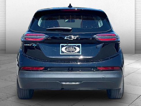 Used 2022 Chevrolet Bolt LT FWD image 3