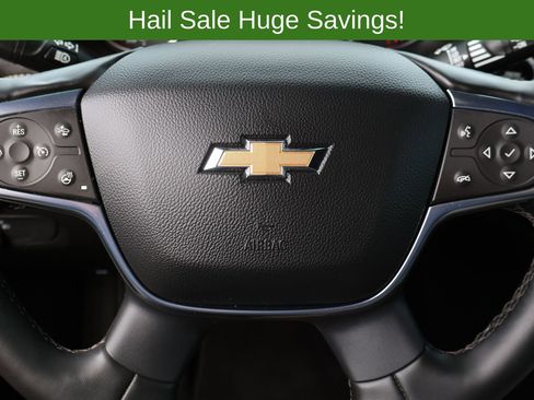 Used 2023 Chevrolet Traverse Premier FWD image 31