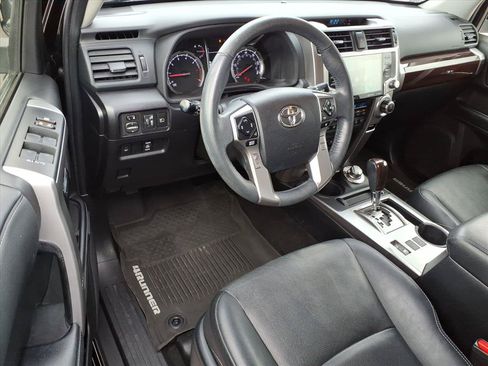 Used 2021 Toyota 4Runner Limited AWD/4WD image 9