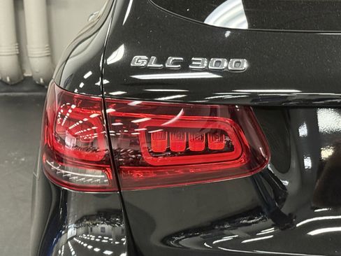 Used 2022 Mercedes-Benz GLC 300 image 13