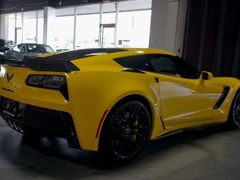 Used 2017 Chevrolet Corvette Z06 RWD image 35
