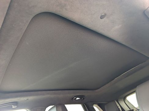 Used 2019 Cadillac XT5 Platinum image 17