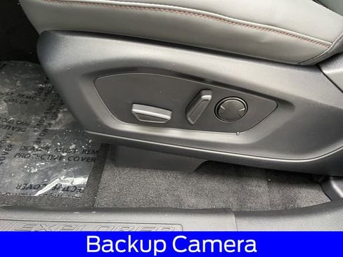 New 2026 Ford Explorer Active w/ Active Comfort Package RWD image 8