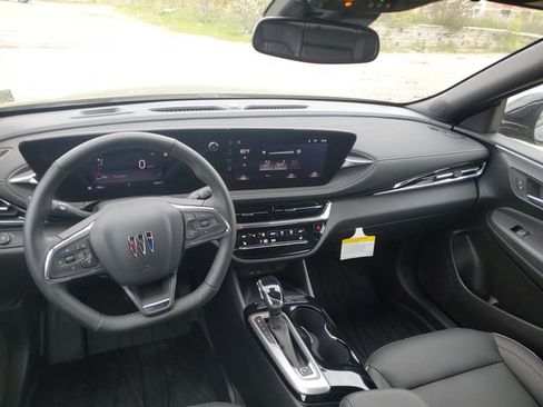Certified 2025 Buick Envista Sport Touring FWD image 23