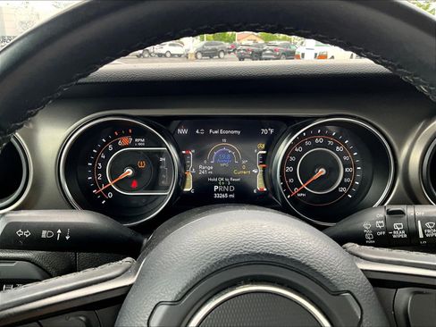 Used 2022 Jeep Wrangler Unlimited Sport AWD/4WD image 13