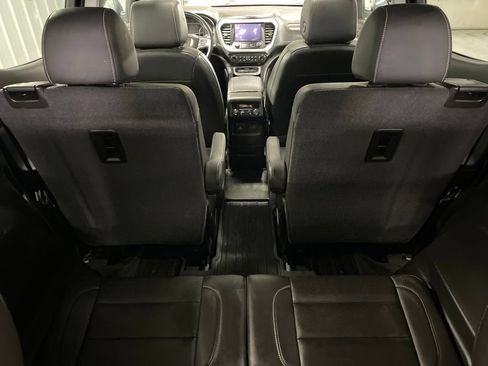 Used 2023 GMC Acadia SLT w/ Elevation Edition AWD/4WD image 13