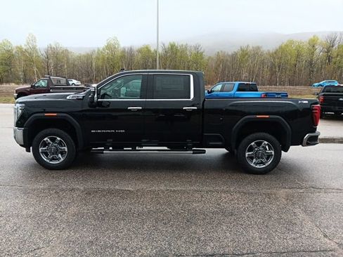New 2026 GMC Sierra 2500 SLT w/ SLT Premium Package AWD/4WD image 4