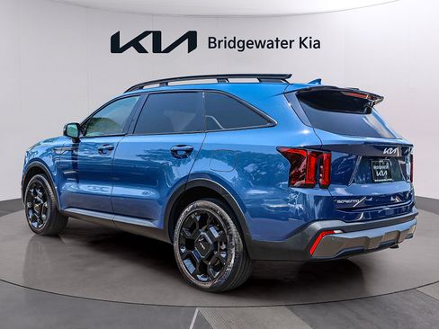 Certified 2024 Kia Sorento X-Line EX AWD/4WD image 4