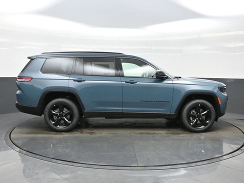 New 2026 Jeep Grand Cherokee L Limited image 7