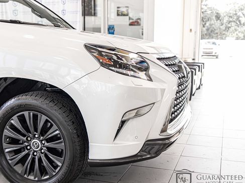 Used 2020 Lexus GX 460 Luxury w/ Luxury Sport Package AWD/4WD image 4