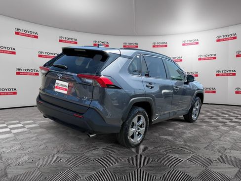 Certified 2025 Toyota RAV4 LE AWD/4WD image 5
