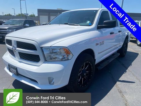 Used 2018 RAM 1500 Express AWD/4WD image 1