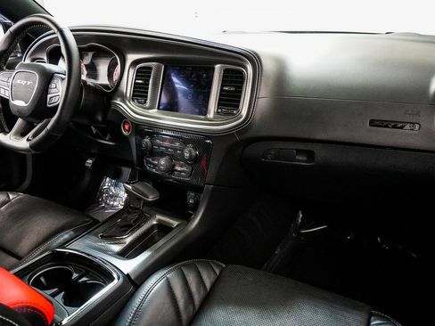 Used 2022 Dodge Charger SRT Hellcat w/ SRT Black Package image 11