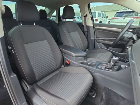 Used 2022 Volkswagen Jetta S FWD image 18