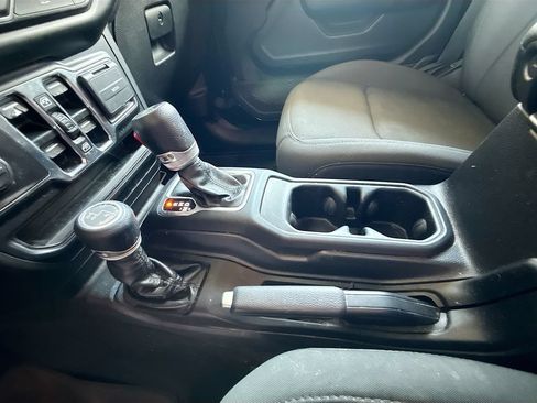 Certified 2022 Jeep Wrangler Unlimited Sport AWD/4WD image 24