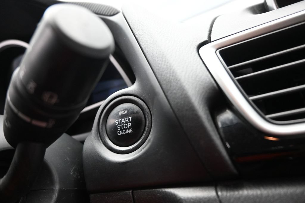Used 2015 MAZDA MAZDA3 i Sport FWD image 20