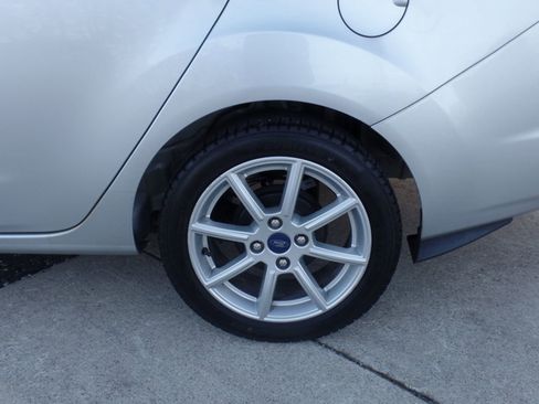 Used 2019 Ford Fiesta SE w/ Equipment Group 201A FWD image 16