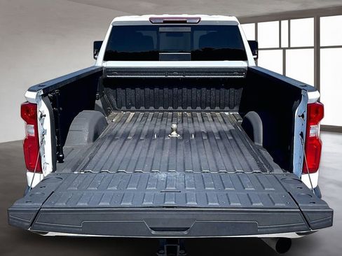 Used 2022 Chevrolet Silverado 2500 LTZ w/ LTZ Plus Package AWD/4WD image 7