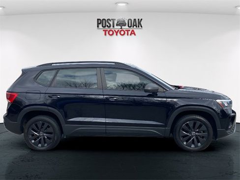 Used 2022 Volkswagen Taos S w/ IQ Drive S Package image 8