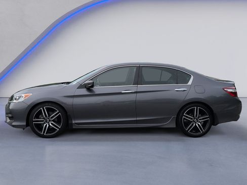 Used 2017 Honda Accord Sport Special Edition image 3