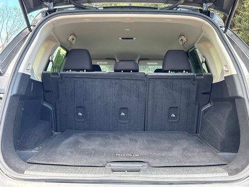 Certified 2023 Nissan Rogue SV AWD/4WD image 19