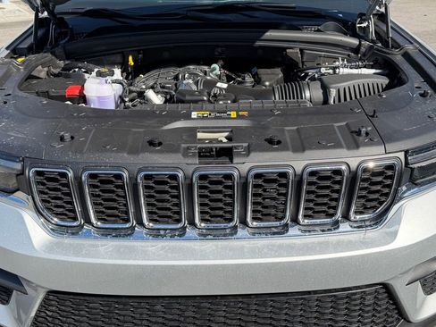 New 2026 Jeep Grand Cherokee Laredo X AWD/4WD image 22
