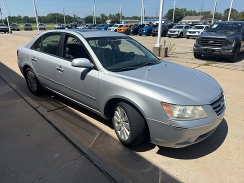 Used 2009 Hyundai Sonata Limited FWD image 5