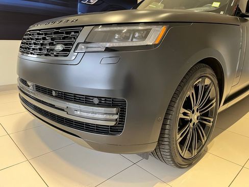 Certified 2025 Land Rover Range Rover SE AWD/4WD image 6