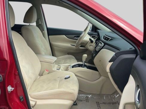 Used 2015 Nissan Rogue SV w/ SV Premium Package FWD image 3