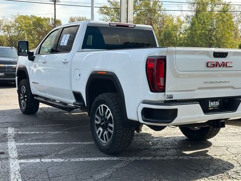 Used 2023 GMC Sierra 2500 AT4 image 8