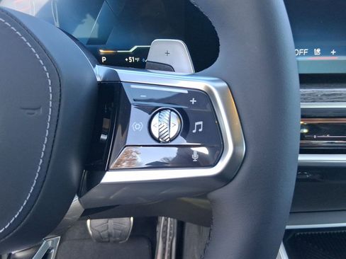 New 2026 BMW 750e xDrive w/ Executive Package image 20