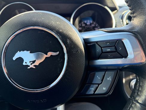 Used 2021 Ford Mustang Coupe RWD image 18