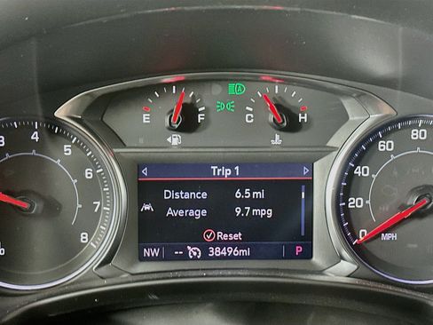 Used 2024 GMC Terrain SLT AWD/4WD image 18