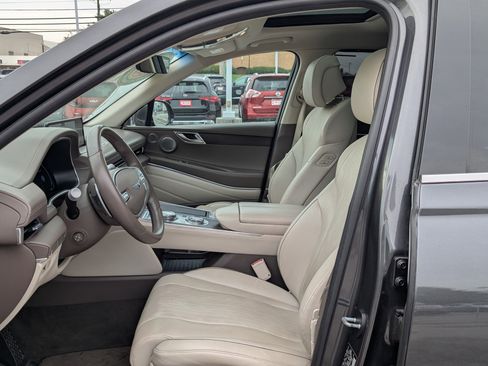 Used 2023 Genesis GV80 2.5T w/ Prestige Package image 15