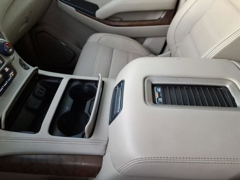 Used 2020 GMC Yukon Denali w/ Denali Ultimate Package image 16