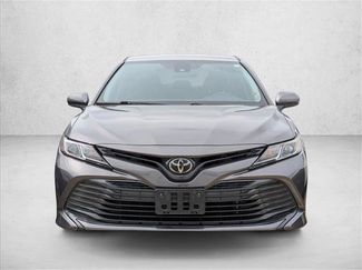 Used 2018 Toyota Camry LE video 2