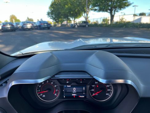 Used 2023 Chevrolet Camaro LT image 33