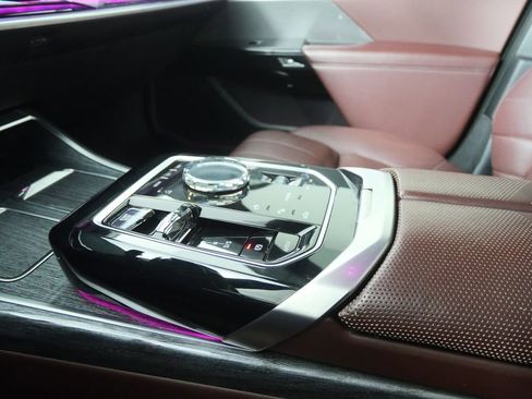 Certified 2023 BMW 740i image 25