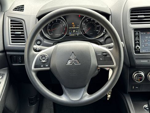 Used 2024 Mitsubishi Outlander Sport ES AWD/4WD image 23