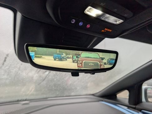 New 2026 Chevrolet Equinox EV LT image 20