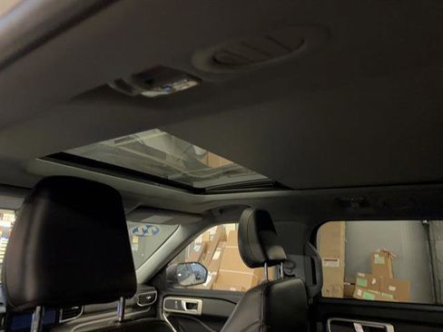 Certified 2022 Ford Explorer XLT w/ Equipment Group 202A image 12