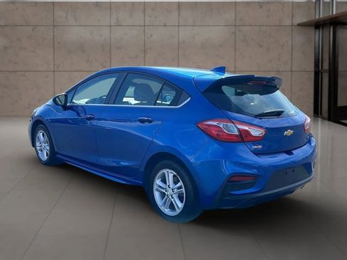 Used 2017 Chevrolet Cruze LT w/ Convenience Package image 5