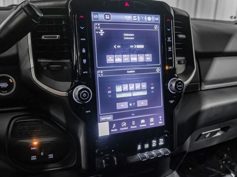 Used 2026 RAM 2500 Big Horn AWD/4WD image 26