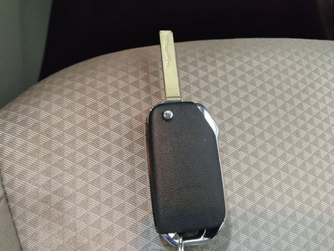 Used 2023 Kia Soul LX w/ LX Technology Package FWD image 32