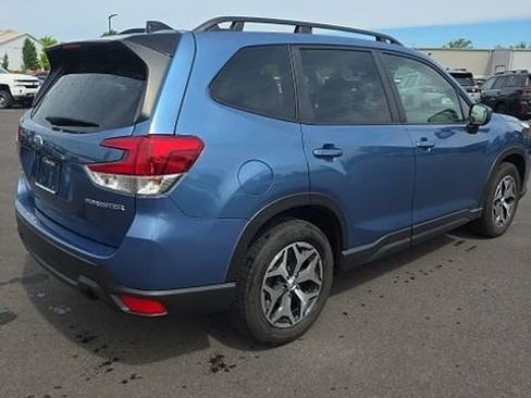 Certified 2024 Subaru Forester Premium AWD/4WD image 4