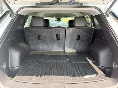 Used 2024 Chevrolet Blazer LT w/ LPO, Floor Liner Package FWD image 32