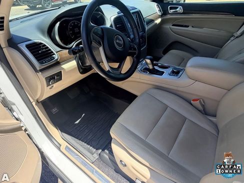 Used 2018 Jeep Grand Cherokee Limited AWD/4WD image 14