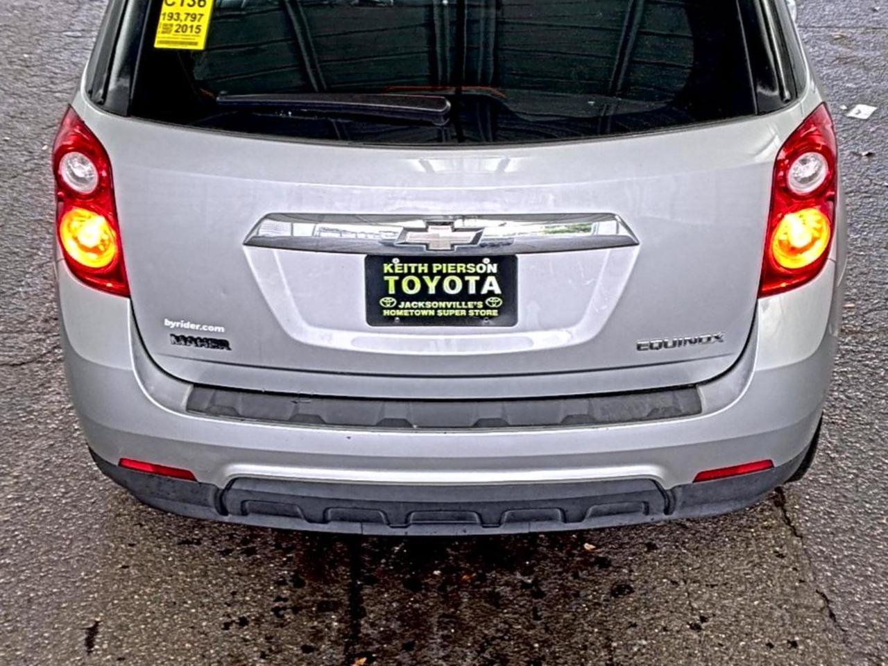 Used 2015 Chevrolet Equinox LS FWD image 10